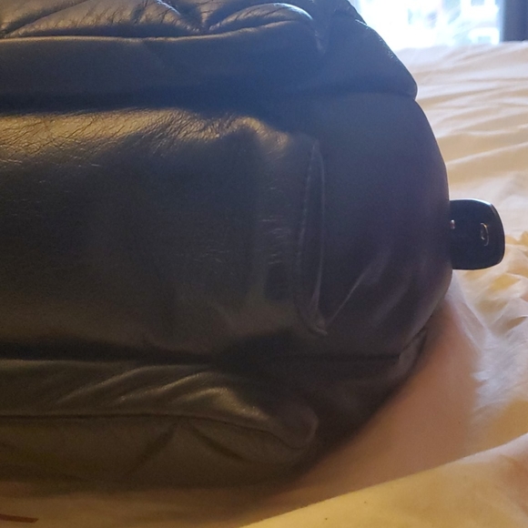 Ferragamo Ginette Shoulder Chain bag in black - Picture 6 of 11